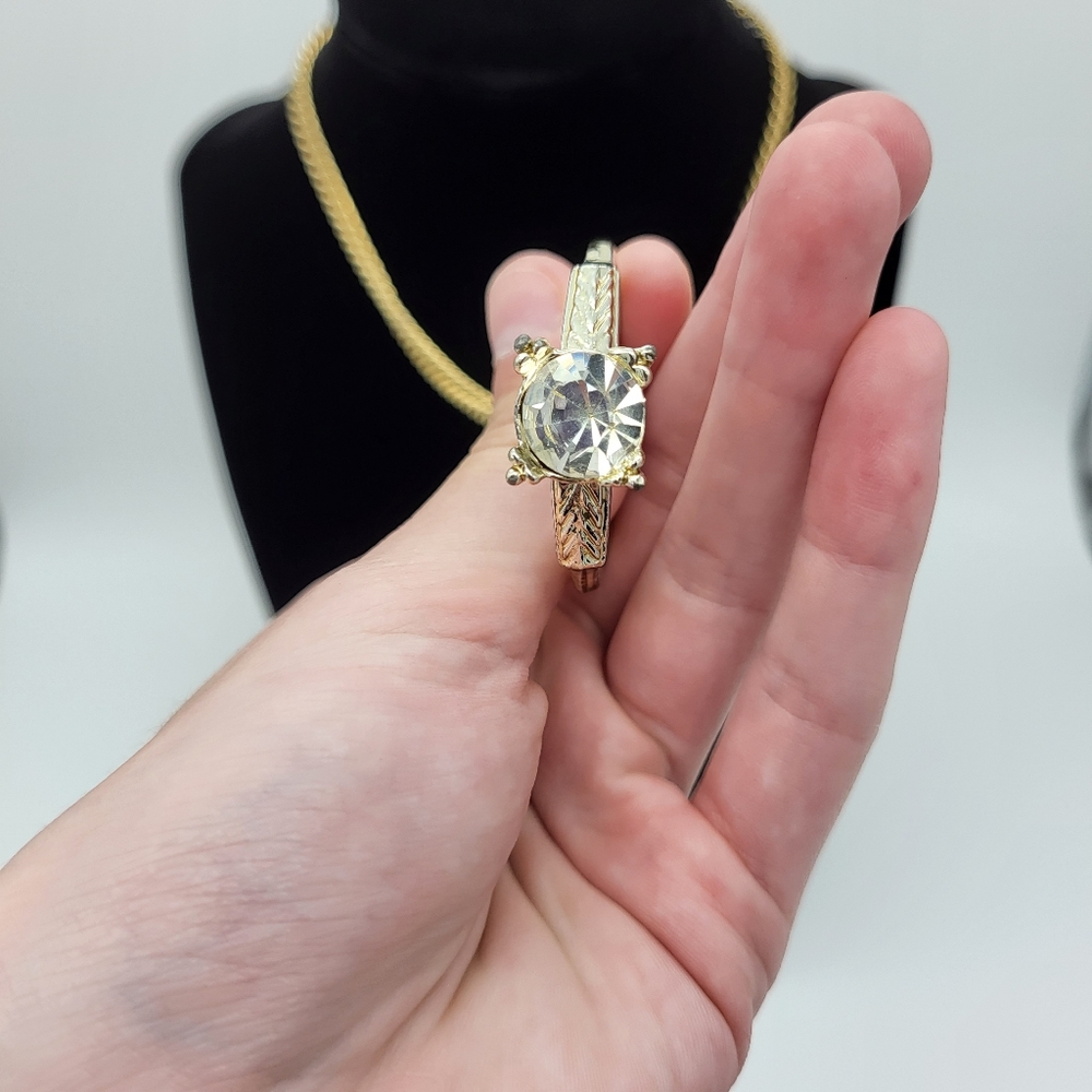 BIG Ring necklace - Picture 4 of 4